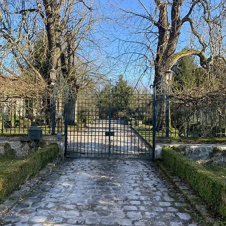 Les Douves, Charmante Dependance Du Chateau Crevecoeur-en Brie Exterior photo